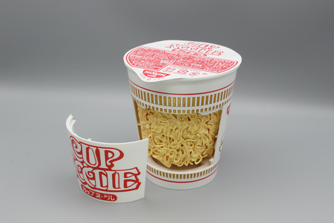 レビュー Best Hit Chronicle カップヌードル レビュー 3分では作れないけど 見た目はカップヌードルそのもの 作って楽しいプラモデル Hobby Watch