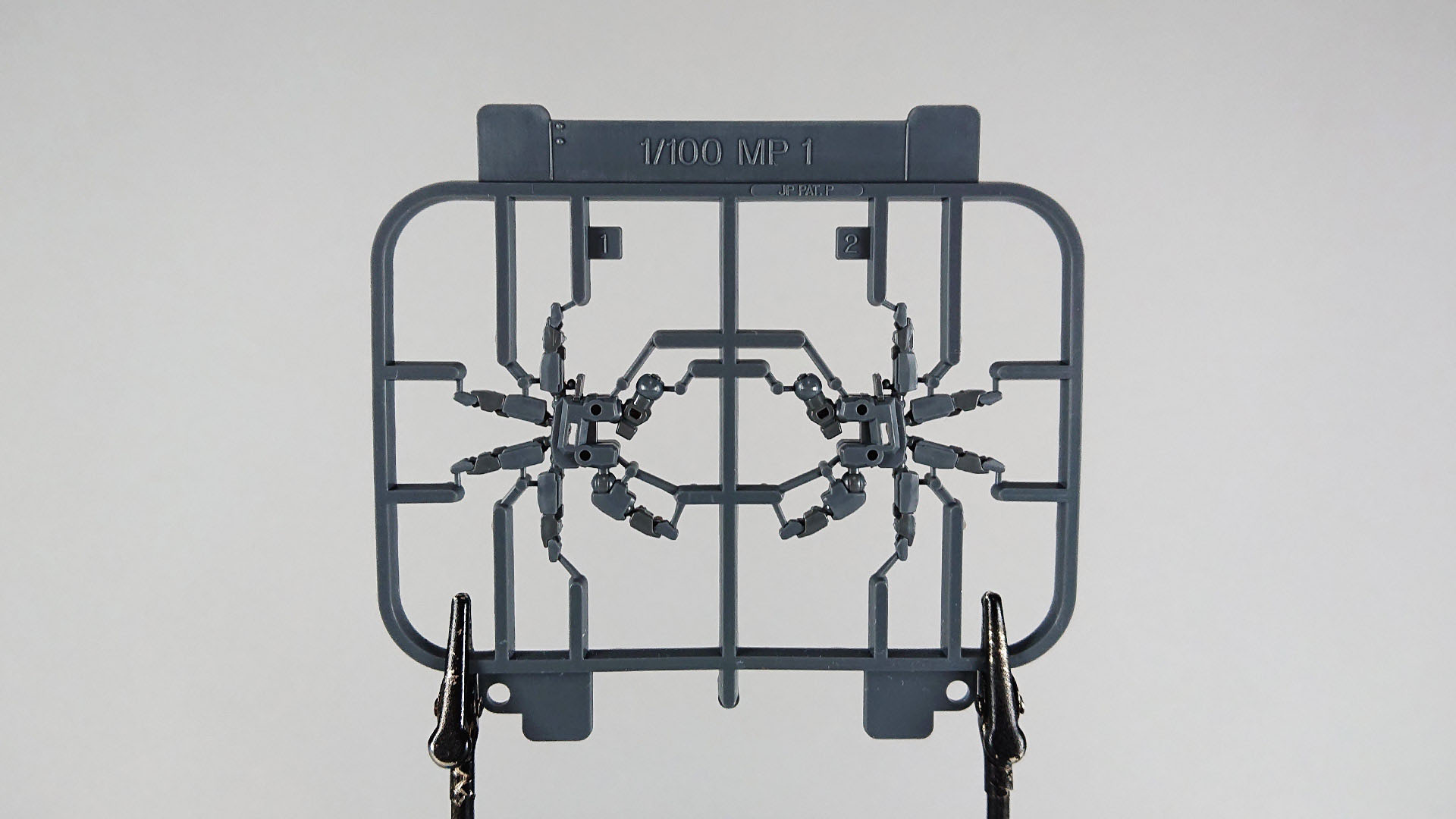 ランナー19枚……手のパーツ”エモーションマニピュレーターSP”がすごい！