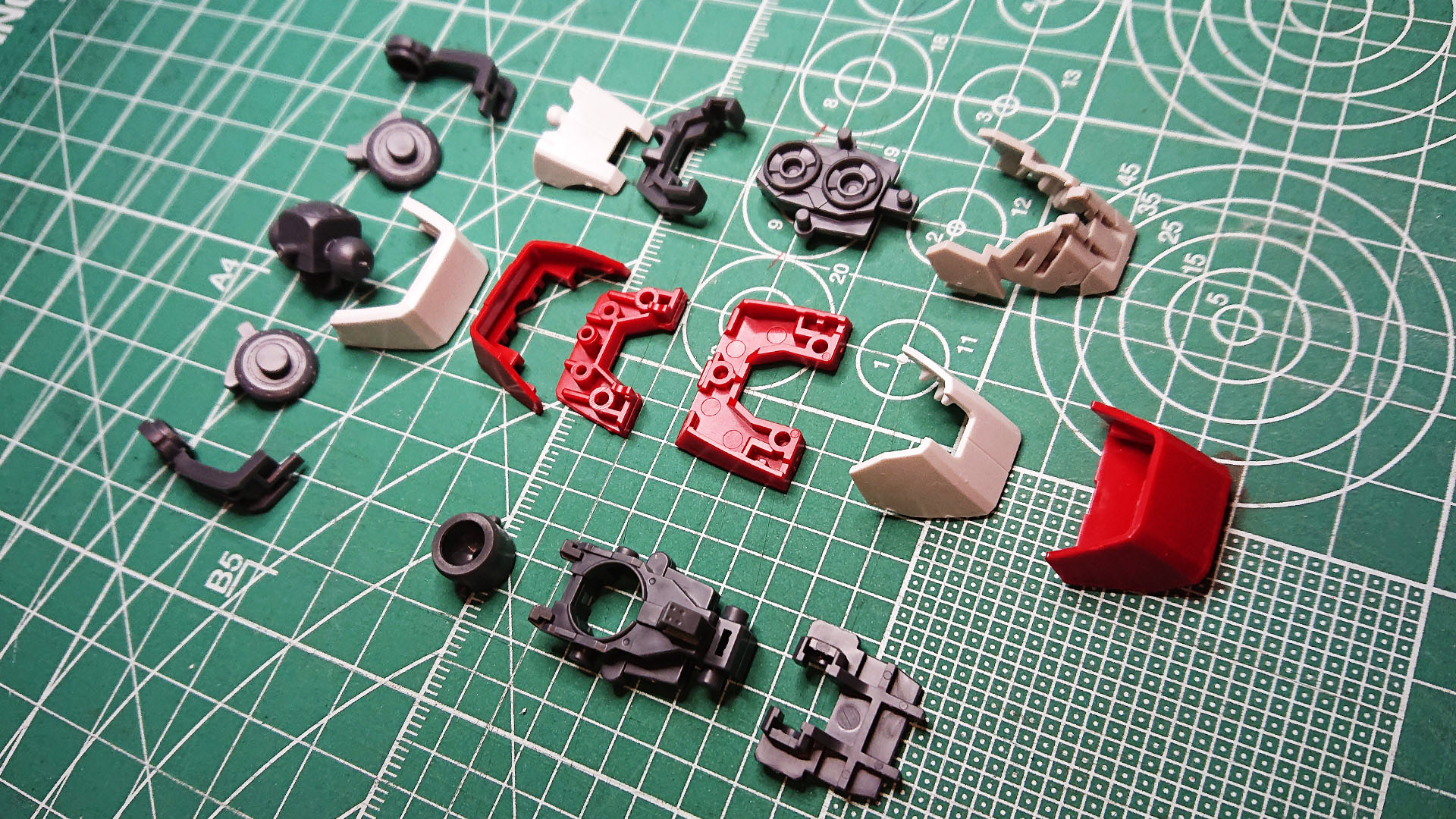 ソール部は3つにわかれていて面構成が複雑になることで表情が豊かになります