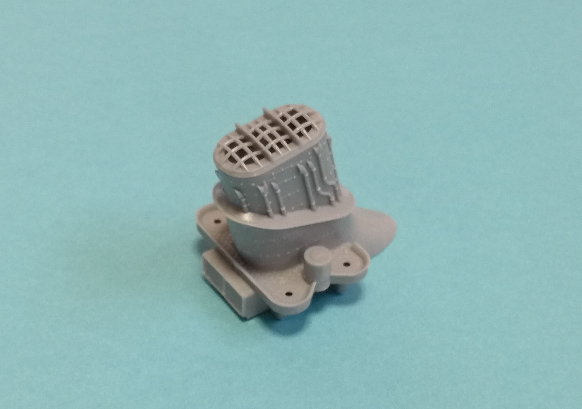 各構造物を取り付ける事で、複雑な構造を再現していきます