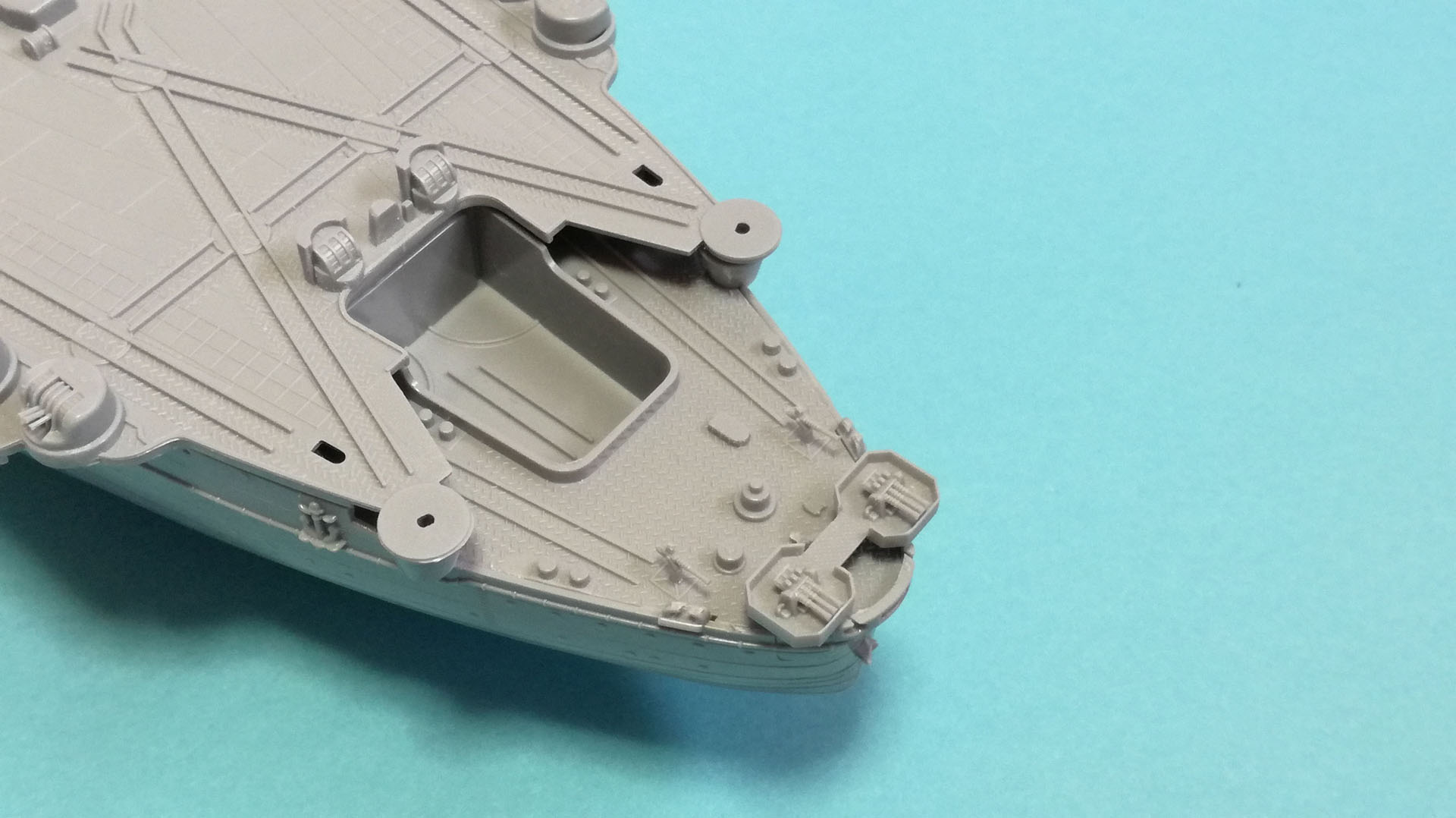 細かくパーツ分割された零式水上偵察機11型