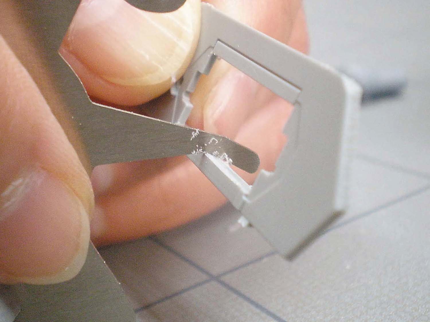 内側のパーティングライン消しに