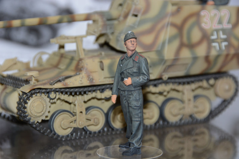 特徴的な足回りや兵士の表情など、その表現の緻密に驚かされる