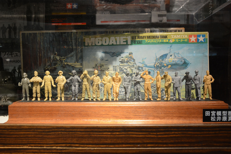 タミヤ プラモデルファクトリー 新橋店には兵士フィギュアの進化を実感できる展示がある
