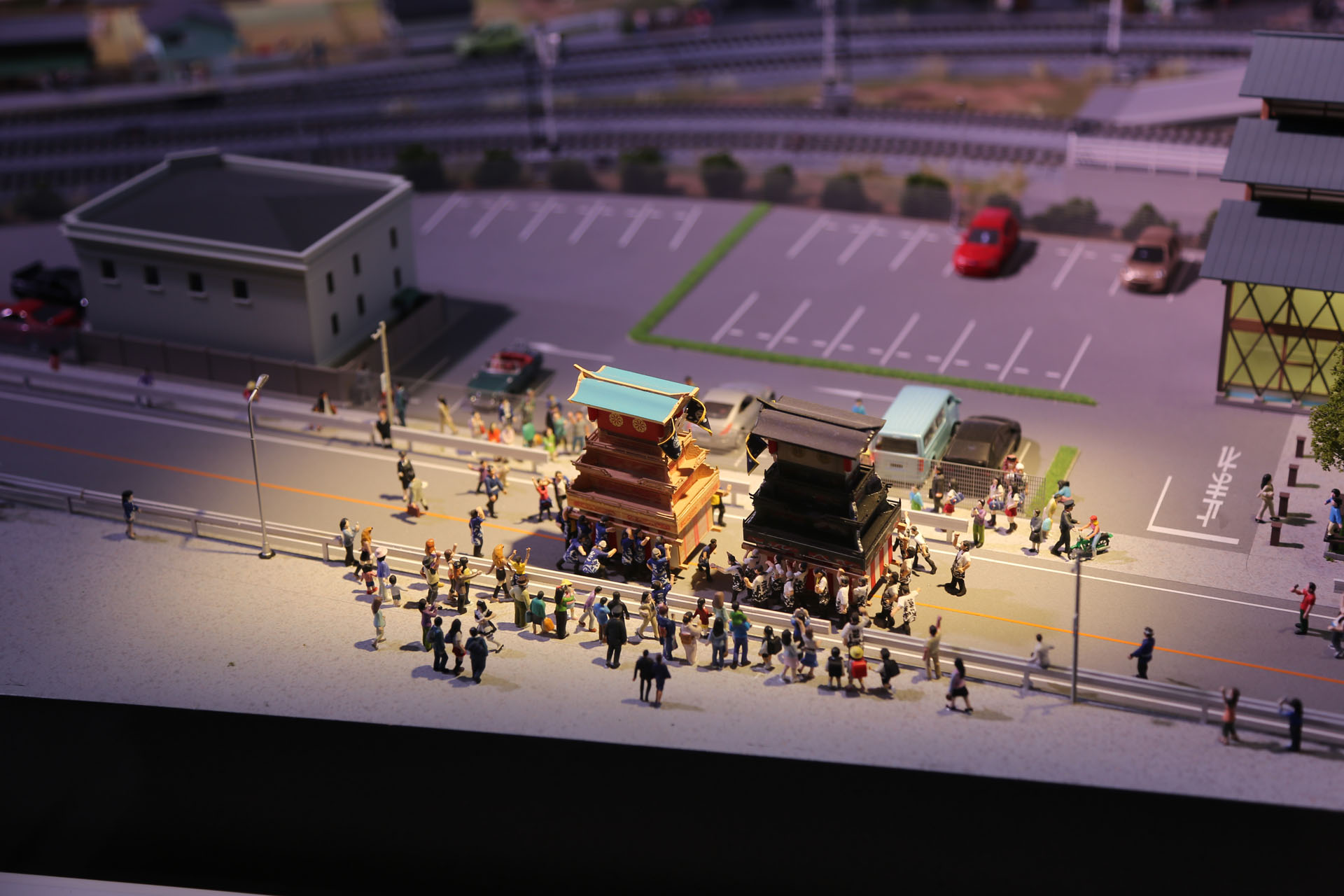 西条市で10月に行なわれるだんじり祭　このだんじりは動く