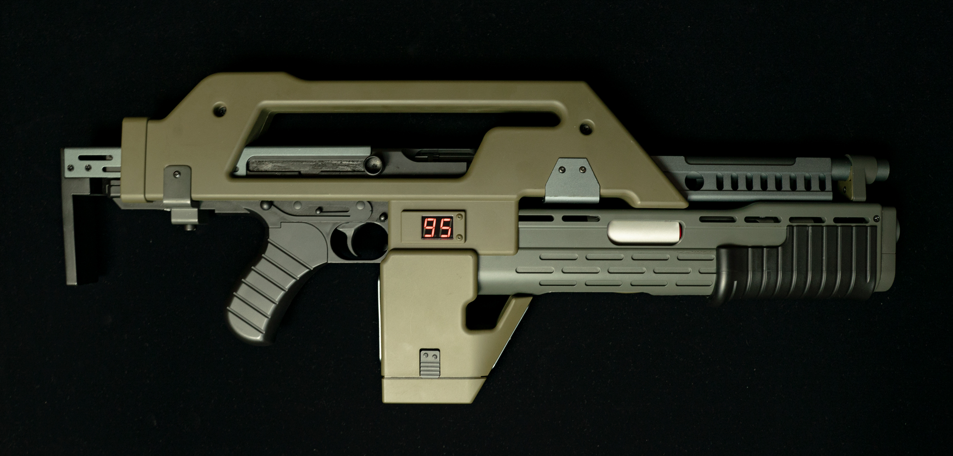 合衆国植民地海兵隊に正式採用されたのがこのM41パルスライフル