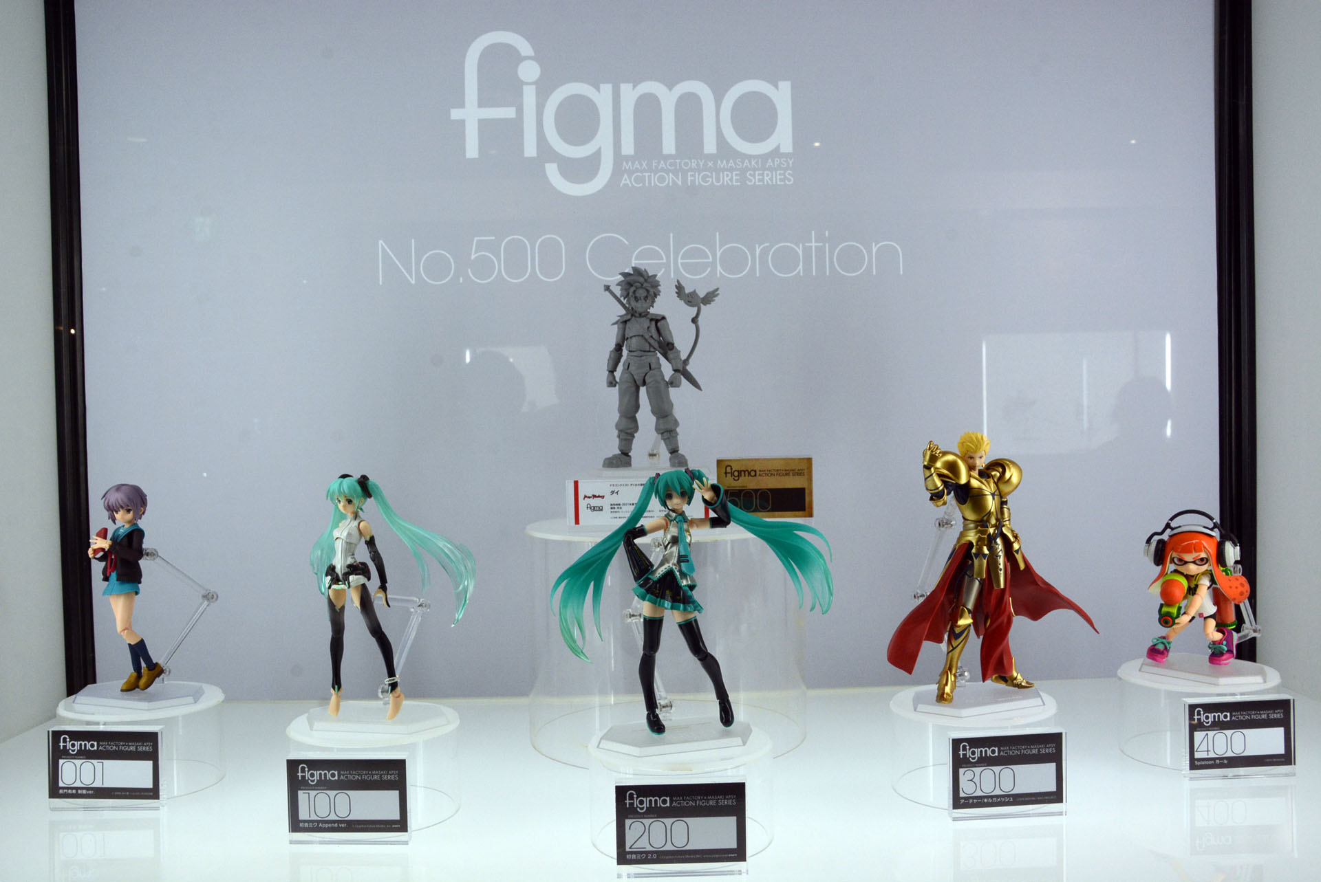 figma500体目を記念する展示が行なわれている