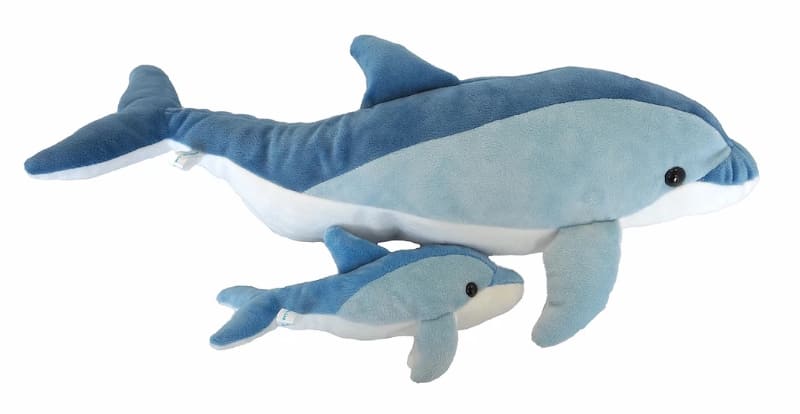 尾びれから生まれてくるイルカの赤ちゃんを、母親の腹から取り出すことができる