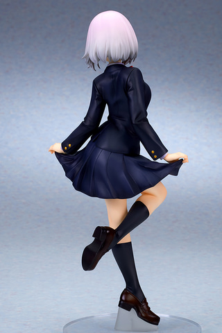 2人のポーズがかわいい！ 「SSSS.GRIDMAN」より冬服を身に着けた六花と