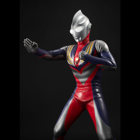 迫力の40cmスケール！ UA「ウルトラマンティガ 」登場 - HOBBY Watch