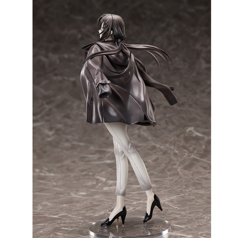 オシャレなジャケットを着こなす真希波・マリ・イラストリアス