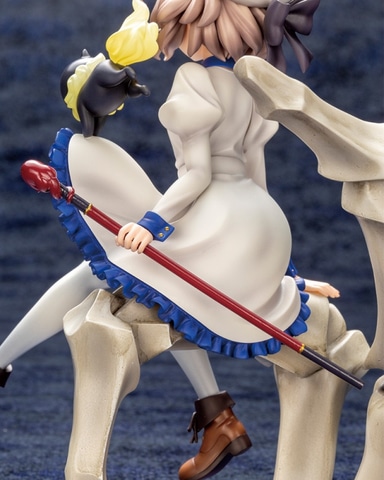 怪異たちの「知恵の神」、1/7スケールフィギュア「岩永琴子」が本日