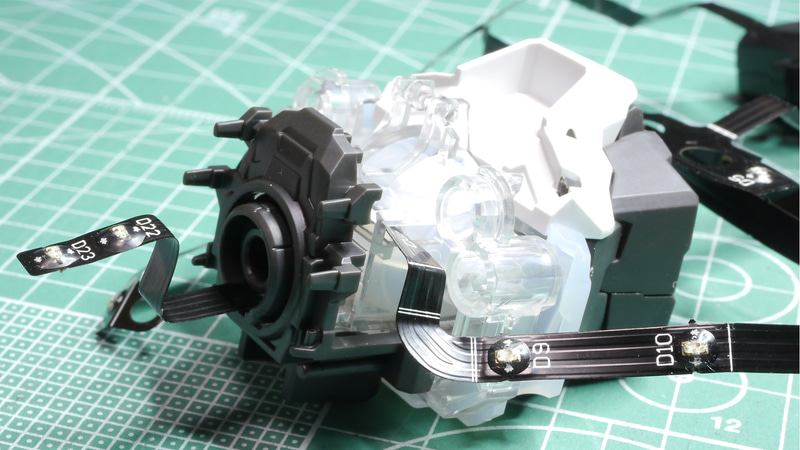 最初は気難しく思えたLEDシートもここまでくると場所がわかるようになってきて「あぁ、なるほど！」と楽しくなってきました