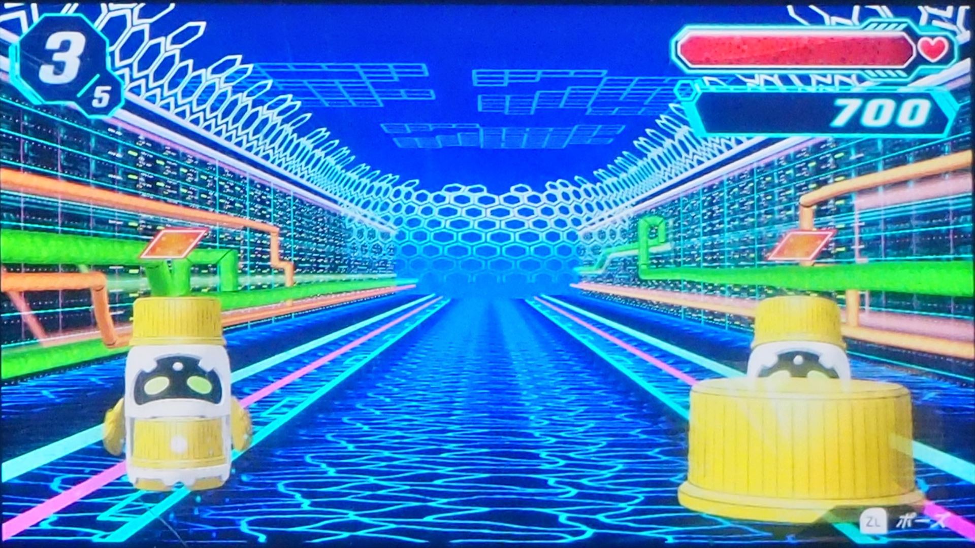 もたもたしていると敵もキャップをこちらに撃ってきて、こちらがダメージをくらう