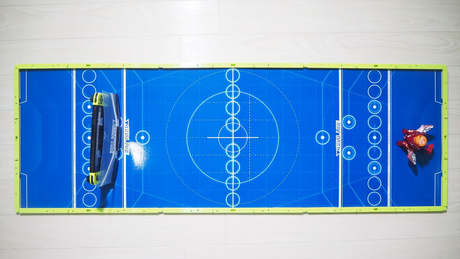 「ドリンクエスト」は、Joy-ConをSwitch本体に合体させたままプレイする