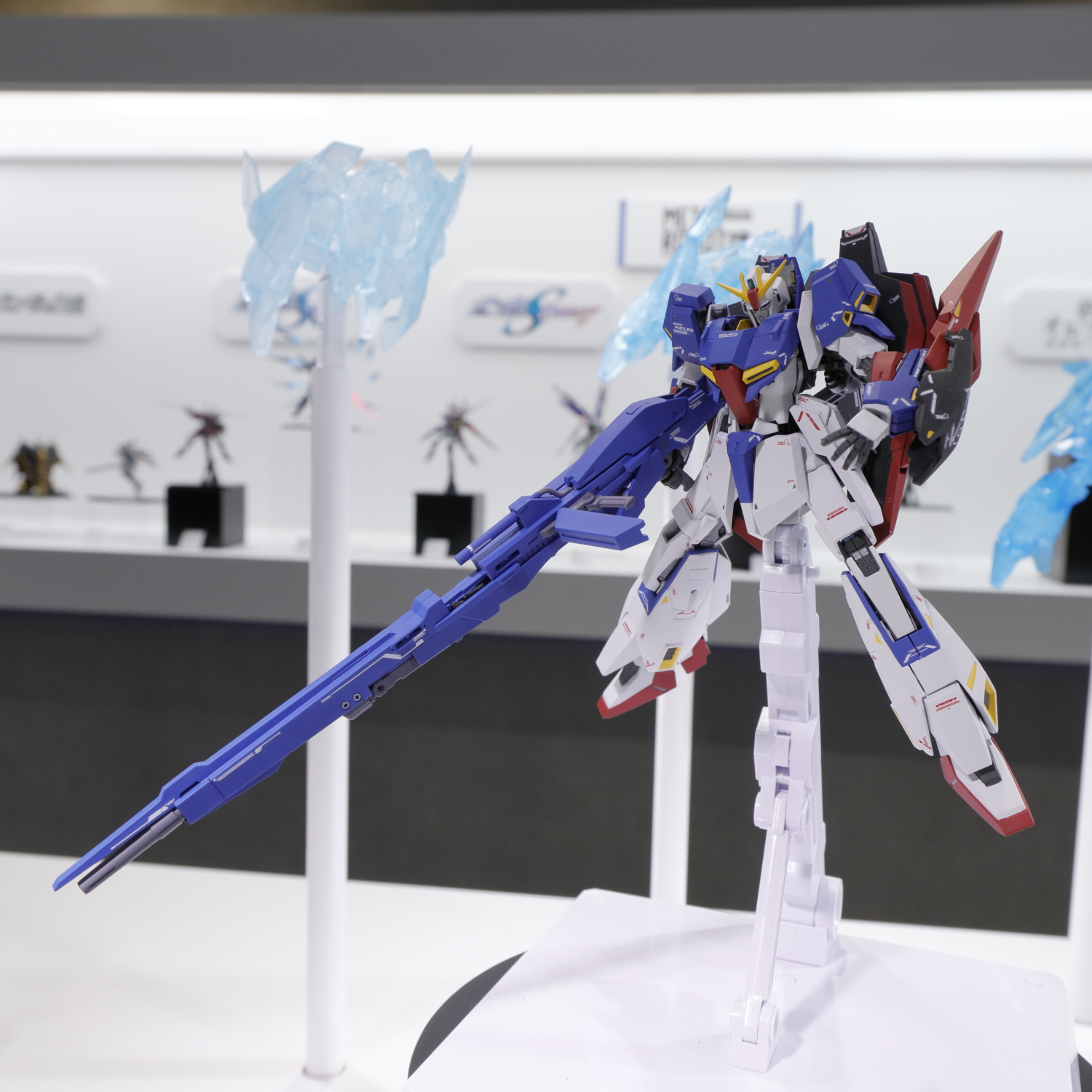 Zガンダムは参考出品のため価格・発売日は未定。