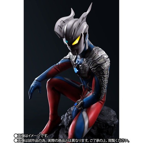 y.m 　帰ってきたウルトラマン完成品スタチュー 帰ってきたウルトラマン（ウルトラマンジャック） – TSUBURAYA