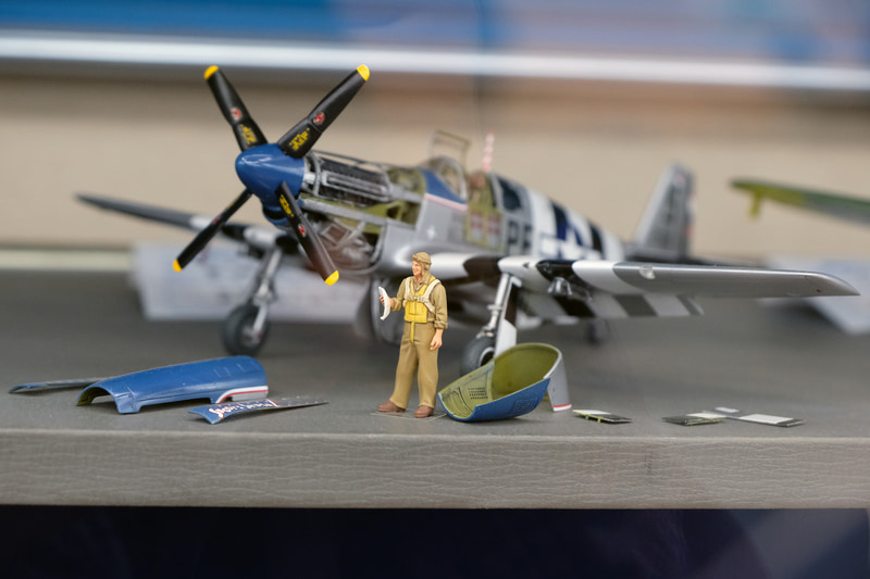 「タミヤ 1/48 傑作機シリーズ No.40 アメリカ陸軍 ノースアメリカン P-51D マスタング」ディティールアップに市販のレジン改造パーツが使用されている