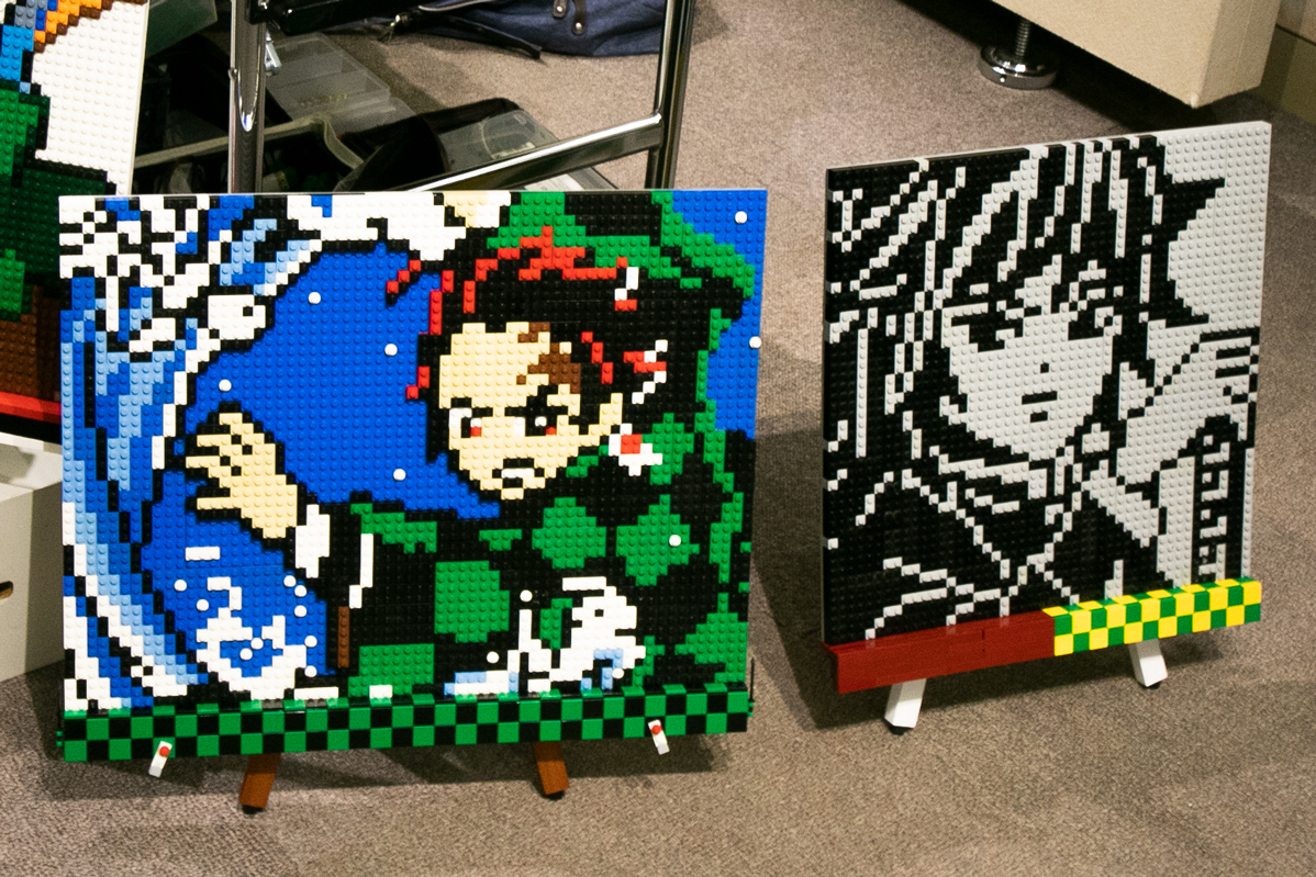 大人気の「鬼滅の刃」の2D作品。ブロックだからといって必ず立体である必要はないのだ