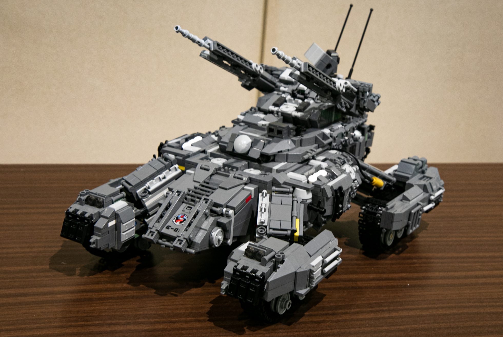 変形ロボも工夫をすれば作れるのがレゴブロックの魅力