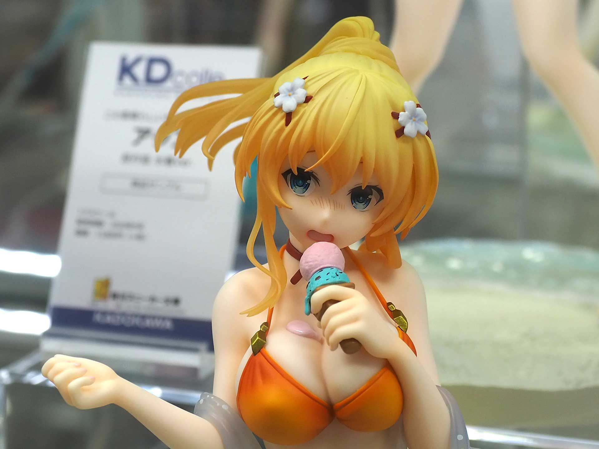 角度を変えて見回したくなるのは、フィギュアとしての完成度が高い証拠だ