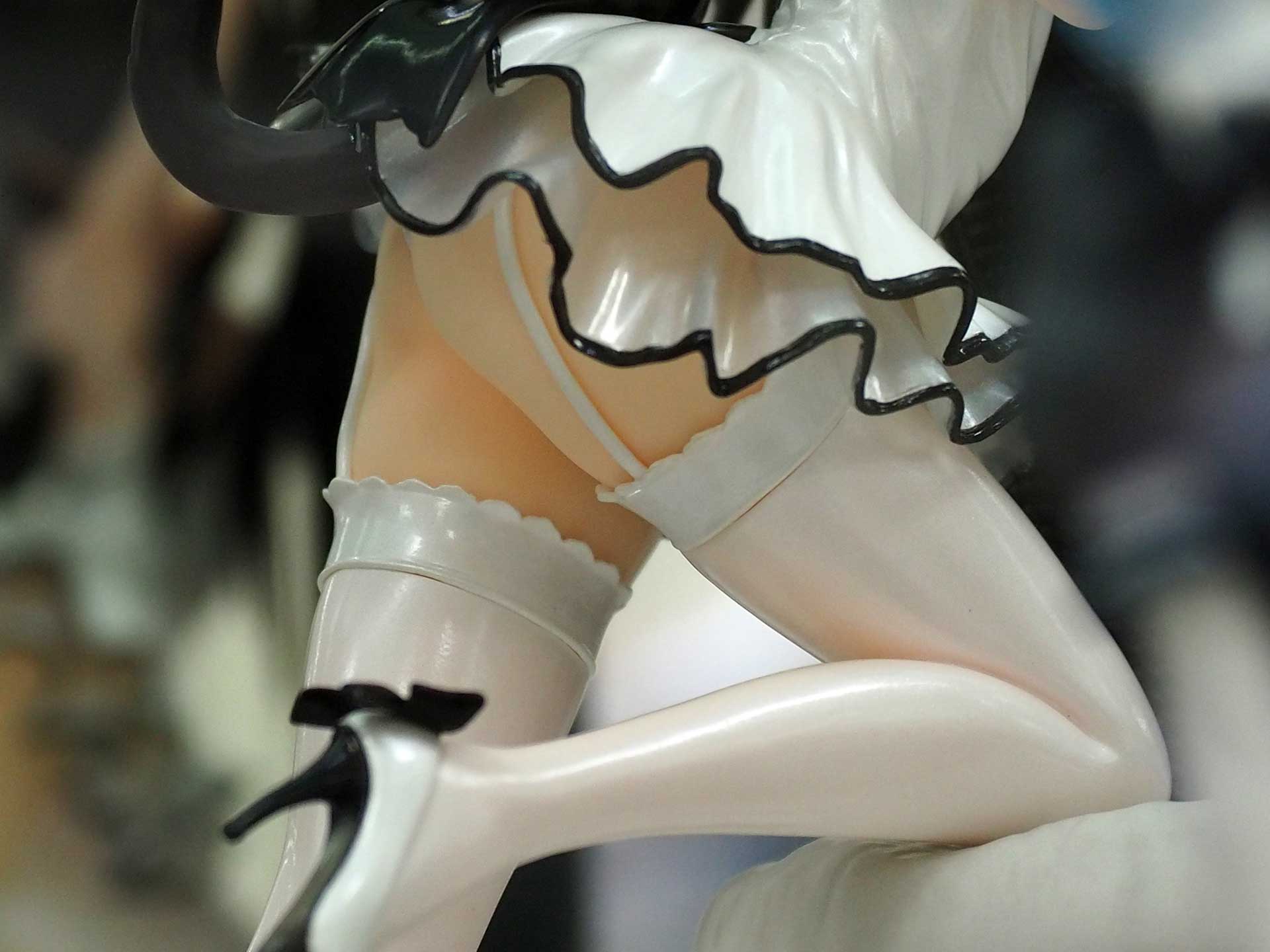 下から覗いてみると……これはエチエチだ！