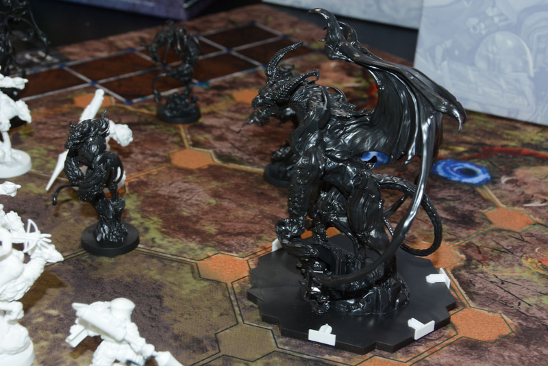 プラモデルのユニット。ぜひ彩色して欲しいという開発側からの強いメッセージを感じる