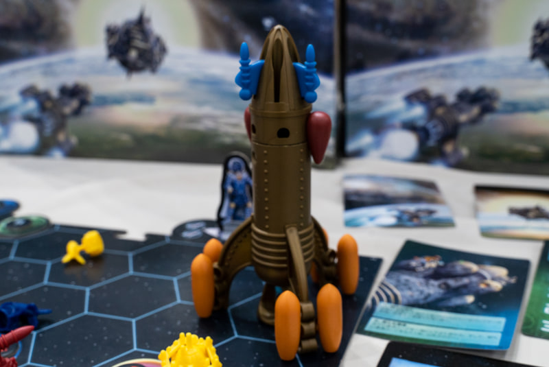 宇宙カタン最大のウリともいえるレトロスペース感満載の母船