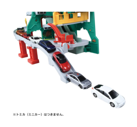 トミカ トンネルくぐって!やまのぼりドライブ」のクリスマスおもちゃ