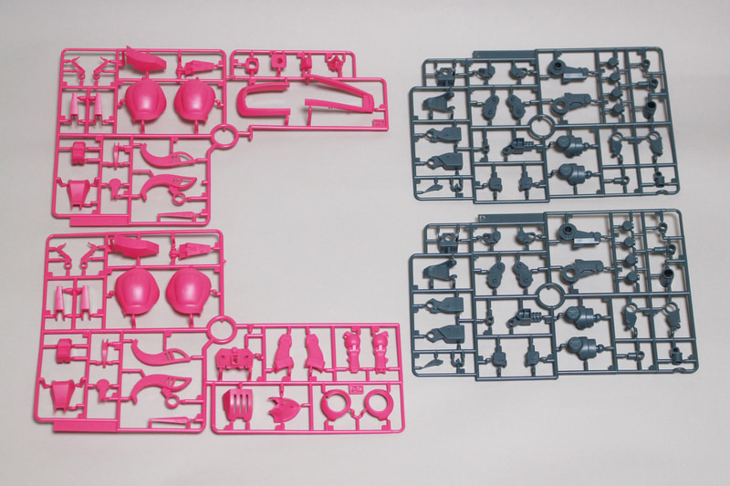 C1、C2、Dパーツ×2。バウンド・ドックを象徴するピンクが鮮やかだ