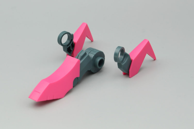 つま先とかかとは3分割され、全て可動する