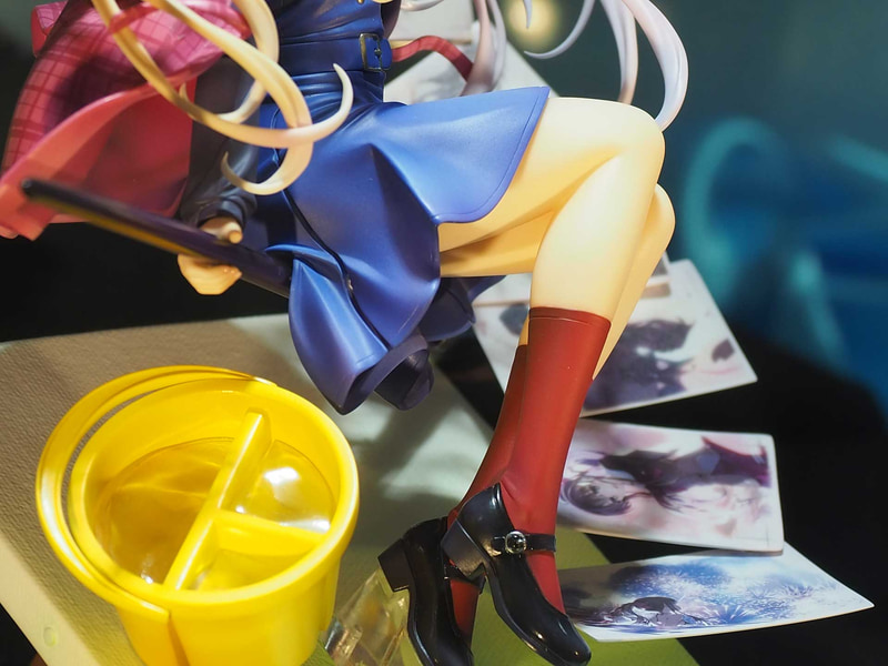 あらためて見ると、バケツの中の水の様子や、ひとつひとつの絵も含めて、かなり作り込まれていることがわかる