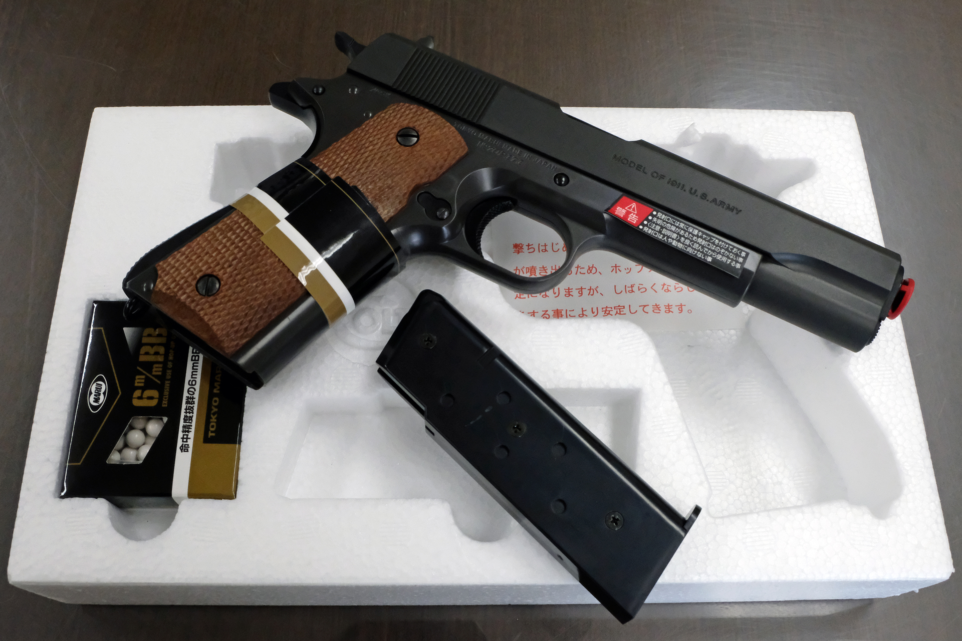 3,500円(税別)とは思えない見事な表面処理