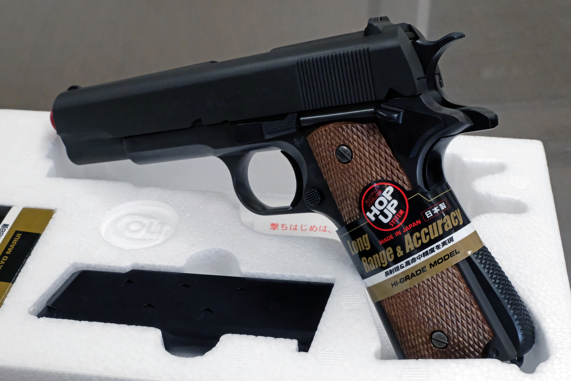 3,500円(税別)とは思えない見事な表面処理