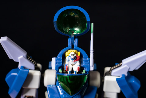 レビュー フィギュア 魂spec Hi Metal R ニューレイズナー レビュー 地球戦力の代わりにbandai Spiritsが最新技術で作りあげた レイズナーが登場 Hobby Watch