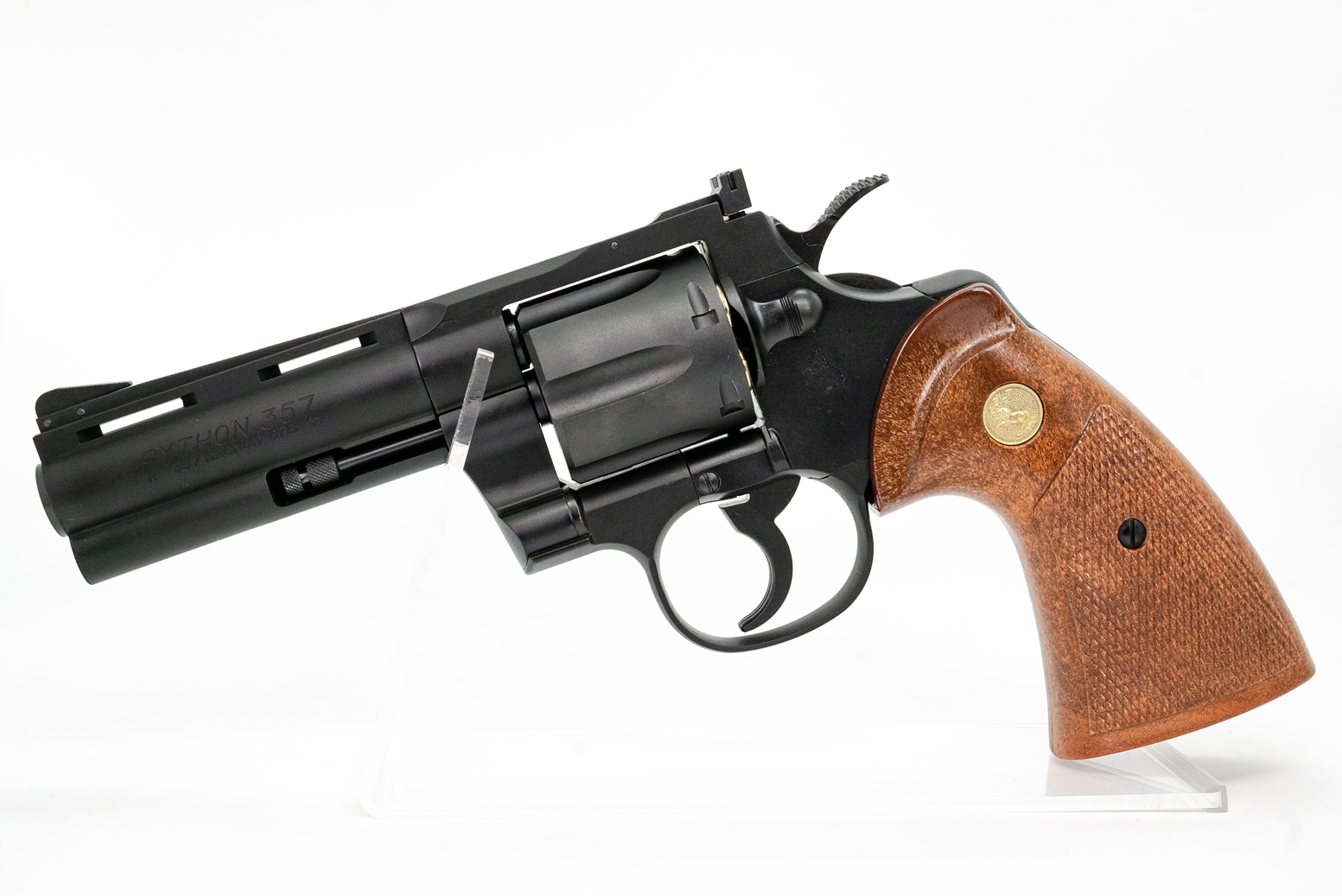 圧倒的な存在感を持つ357マグナム