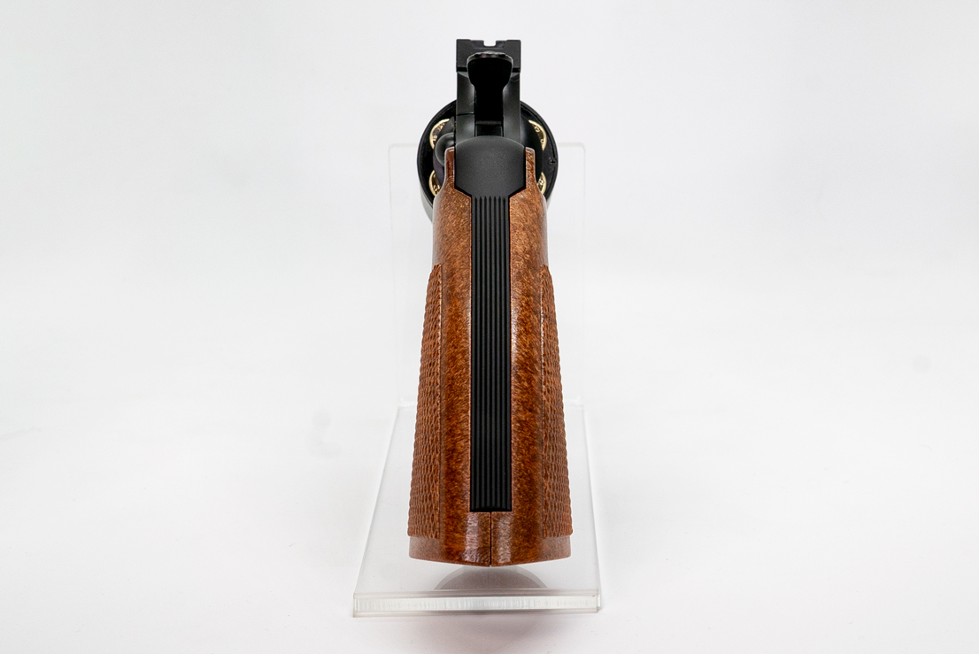 圧倒的な存在感を持つ357マグナム