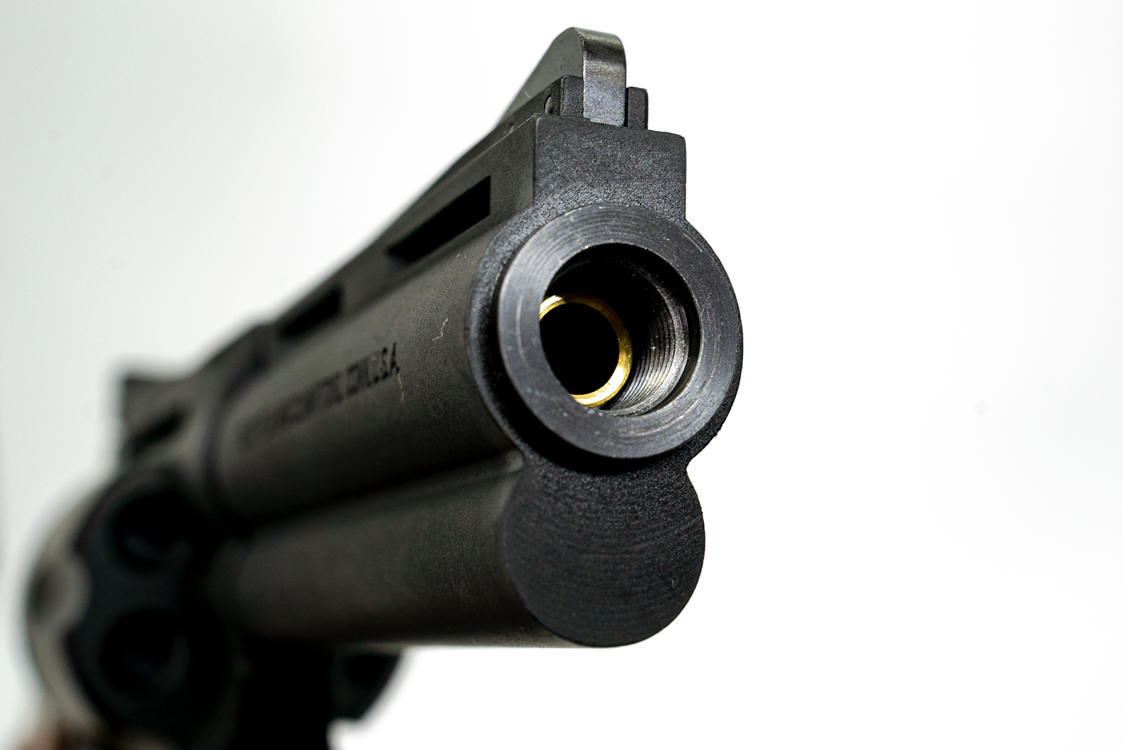 トイガンとは思えない迫力のマズル