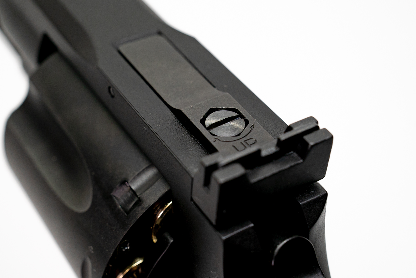 リアサイトで着弾修正を上げられるので実用性も十分