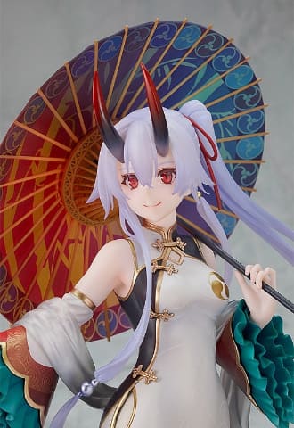 チラリと覗く足……。「FGO」より、アーチャー「巴御前 英霊旅装