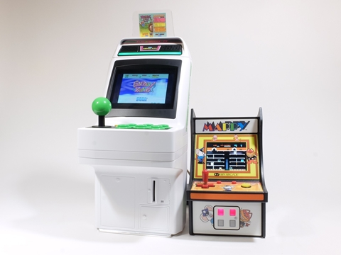特別企画 ベース装着で完全体の アストロシティ 降臨 ジャストフィットは6分の1フィギュア ゲームセンタースタイルキット で懐かしい椅子やインスト カードもミニチュア化 Hobby Watch