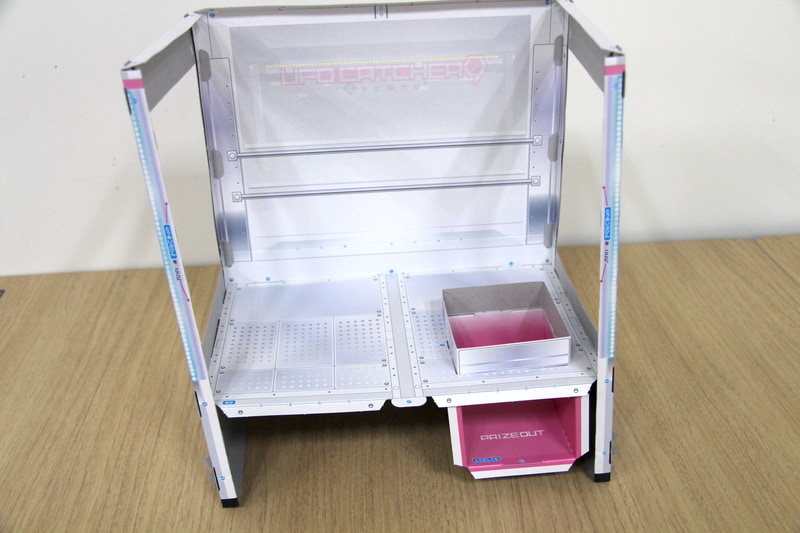 周りもはめ込んだら、