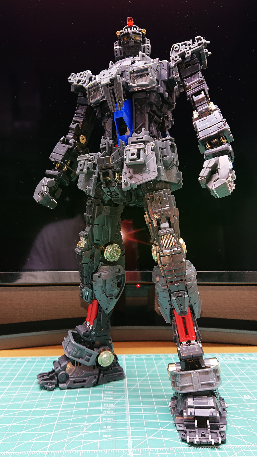 この状態ですでにかっこいいですね。さらに外装が付けば78ガンダムが完成します！