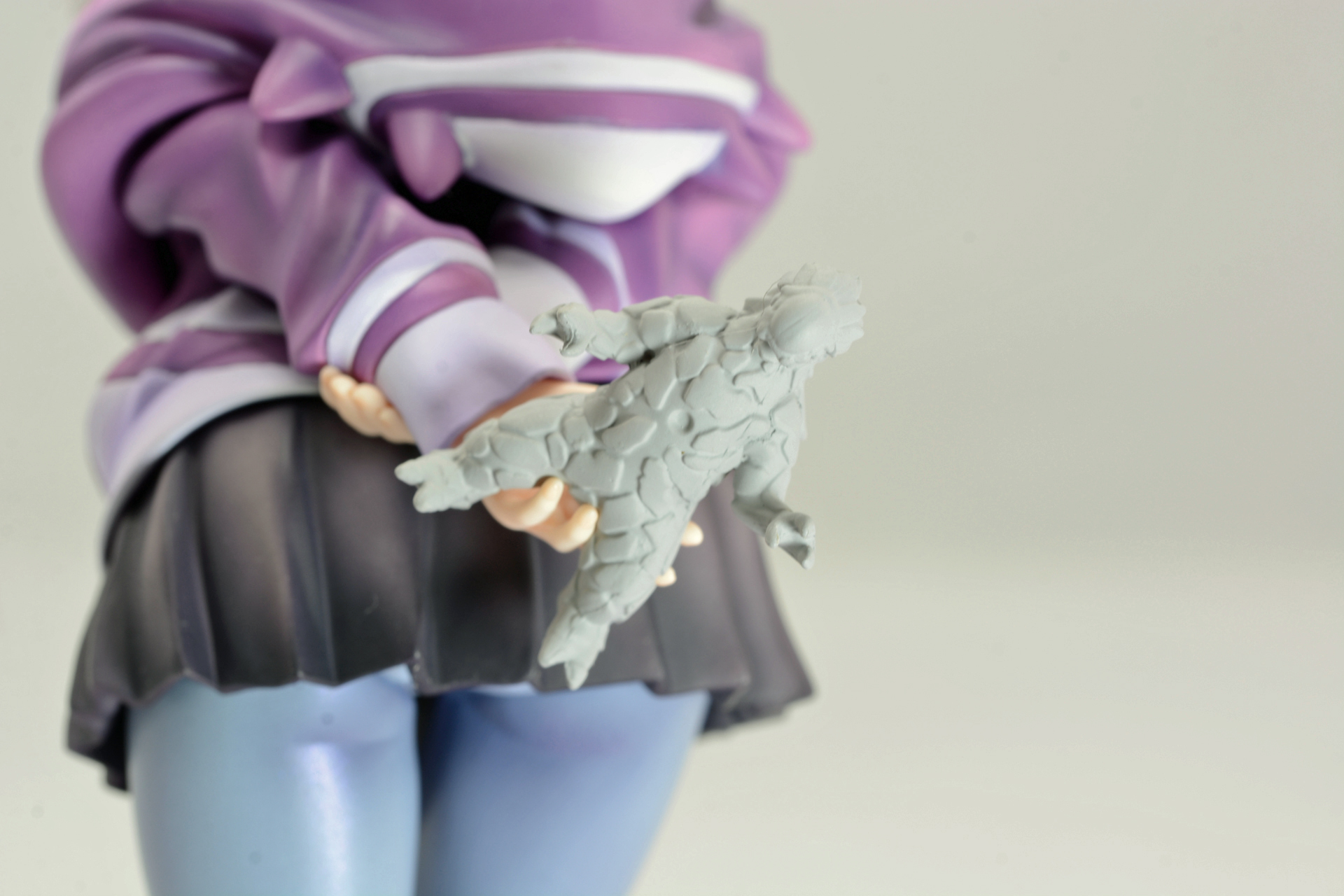 手を差し替えることでデバダダンを持たせることができる