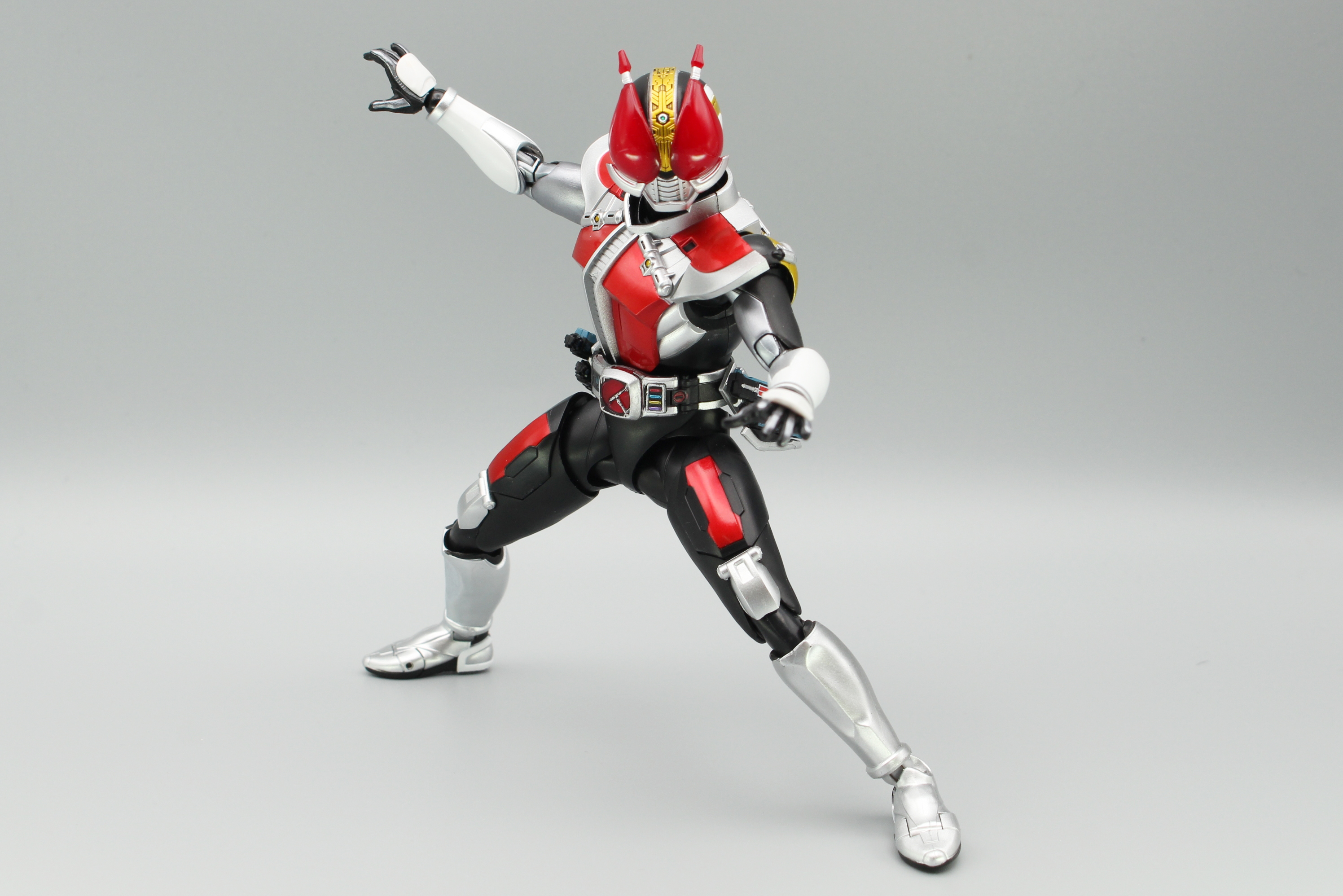 電王ソードフォーム。「俺、参上！」のポーズがバッチリ決まる