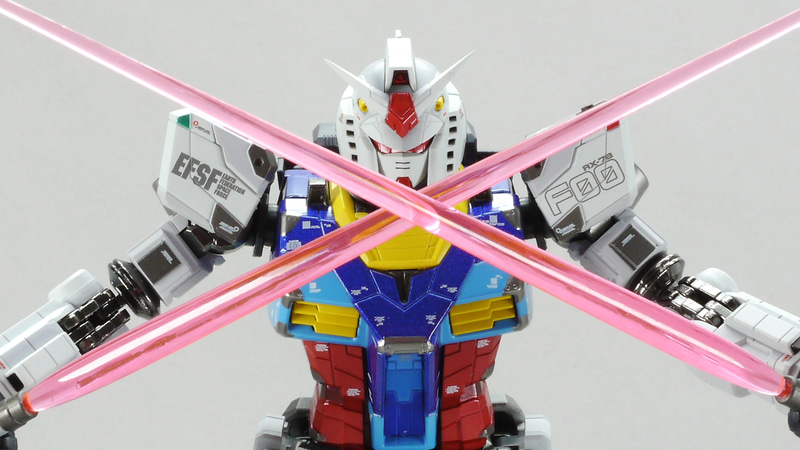 肘関節は前後に動かすのはたやすいのですが円盤の部分でのロール機構もあります。とても硬くて最初は回りませんでしたがじっくりやっていくと回りだします