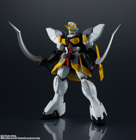 完成品ガンダムフィギュア「GUNDAM UNIVERSE」より、「νガンダム