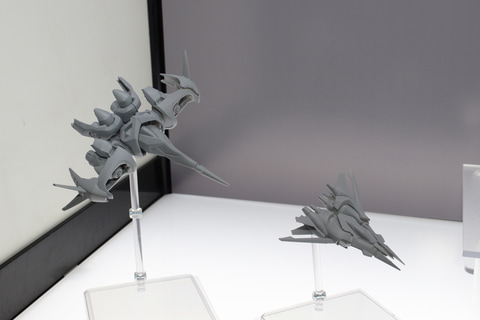 THE 合体展】差し替えでプロポーション重視の変形合体を再現