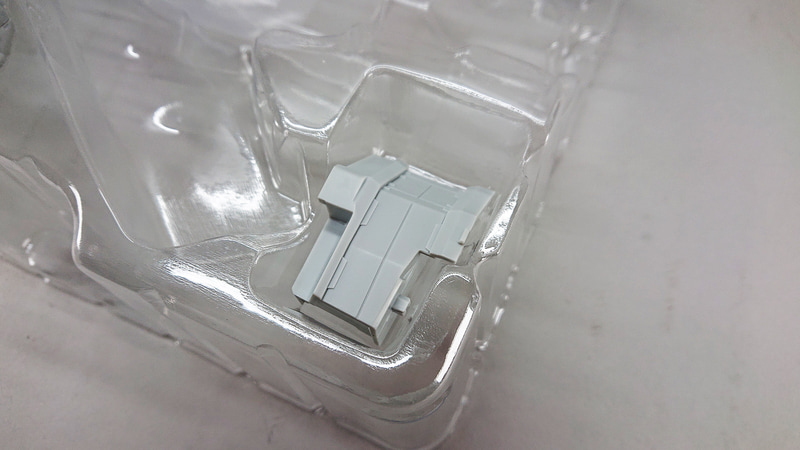 1/48スケール相当の大きさが満足度が高いですね。そして細かく塗り分けられた我らがロイ・フォッカー少佐が！