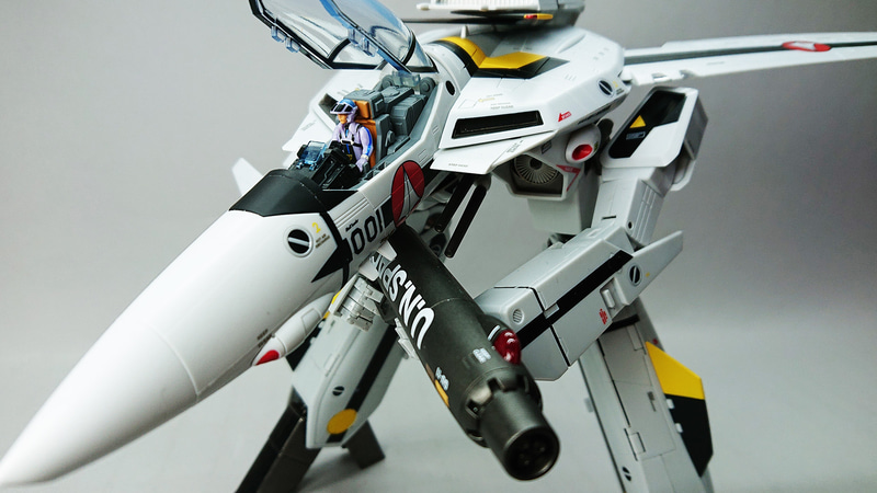 こんなに多彩なアクションができてバランスの良い腕部はうれしいですね